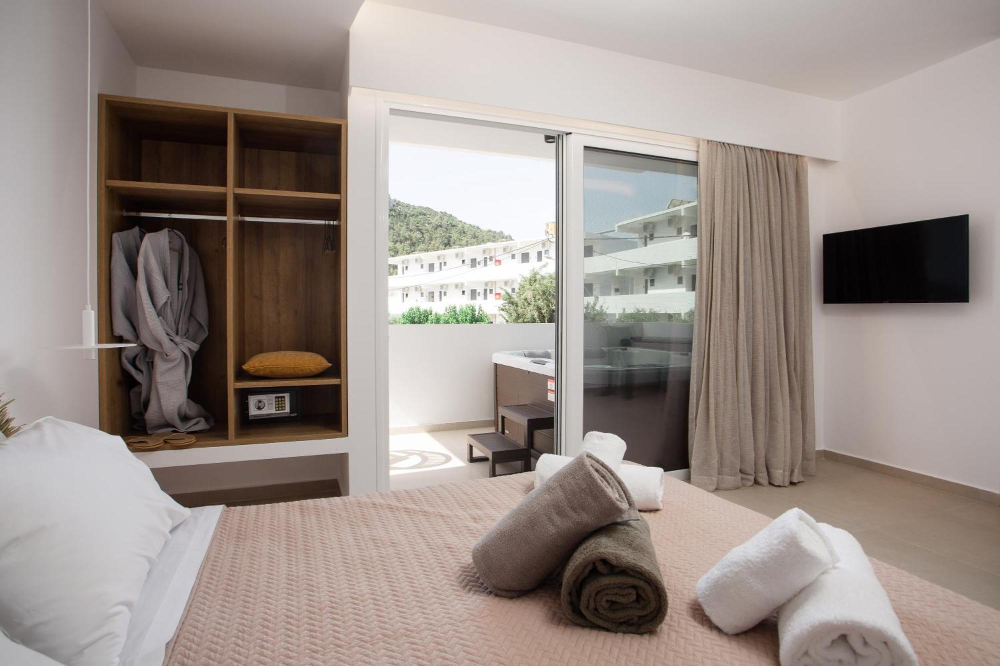 Helios Apartment