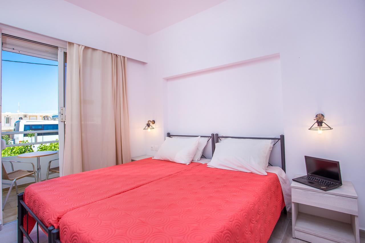 Helios Apartment *
